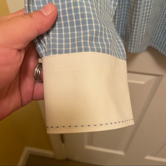 Brooks Brothers Women's Fitted Dress Up Shirt with Contrasting Cuffs - Picture 4 of 7